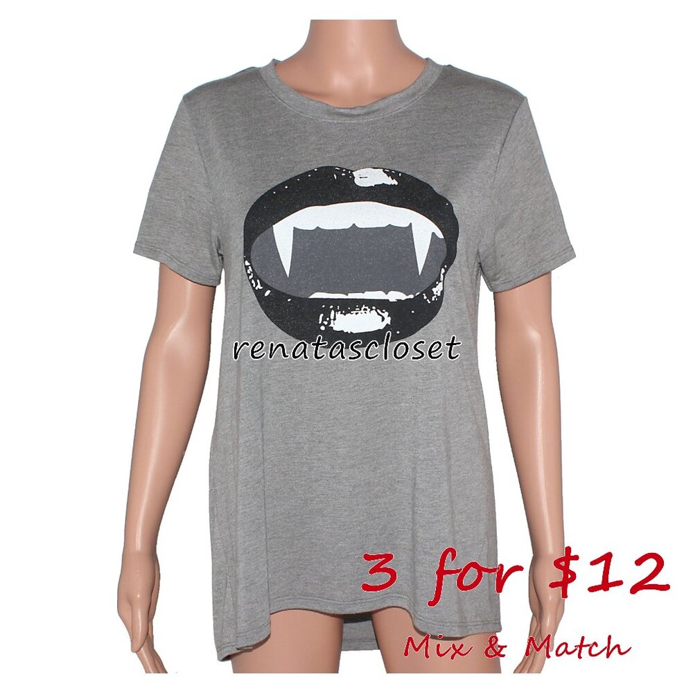 Stranded Juniors' Vampire Kiss Graphic Printed Short-Sleeve Tee EUC